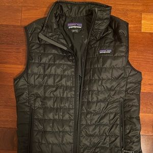 Men’s Patagonia Vest Small Black